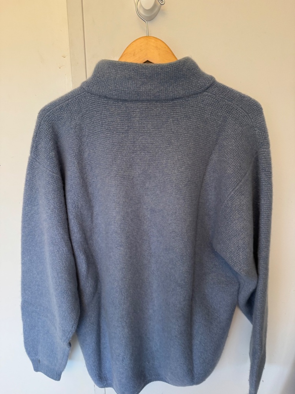 Cashmere Henley - Picture 2 of 5